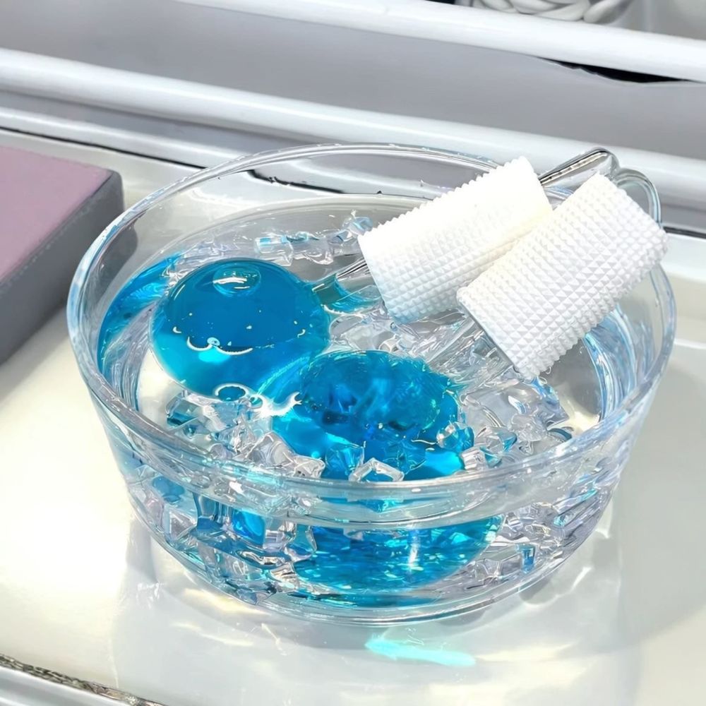 كرات الثلج للتدليك البارد للوج - مراجعة Face Ice Roller Puffiness وسعره