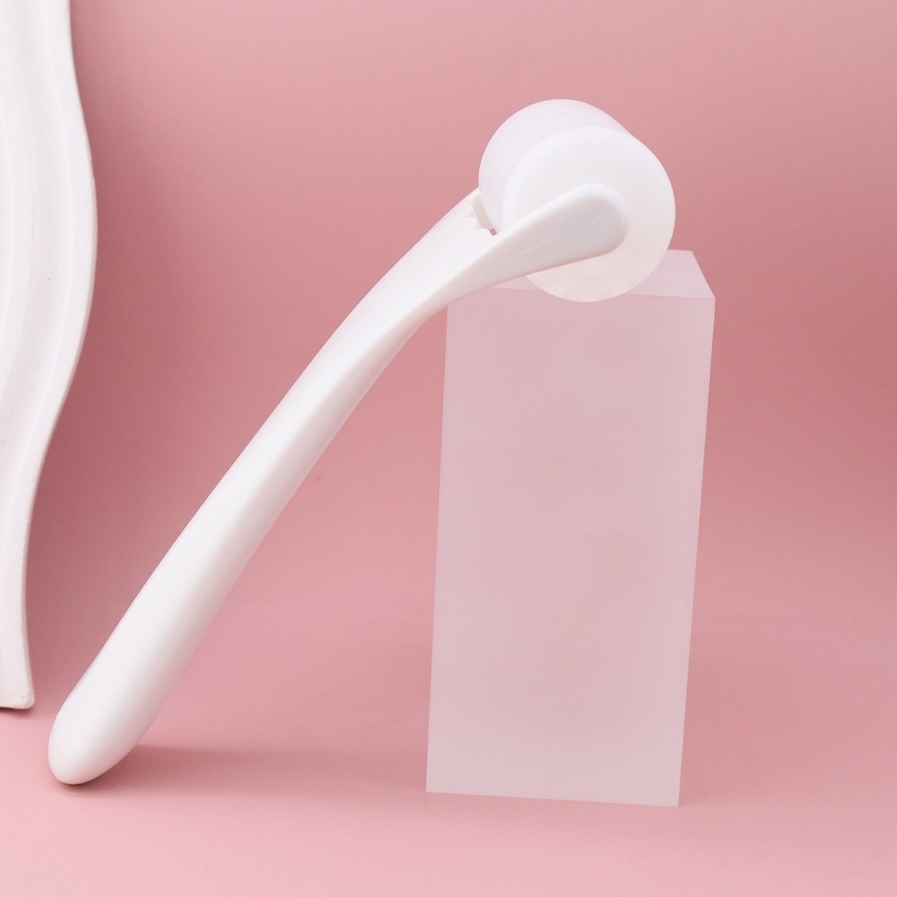 أداة تدليك الوجه بالجل المبرد  - مراجعة Face Ice Roller Puffiness وسعره